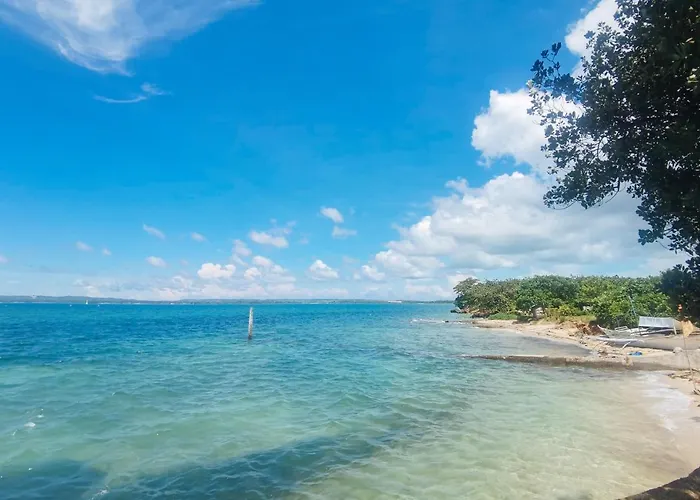 Hotell Warren's Beach San Remigio